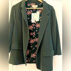 Gorgeous NWT green blazer